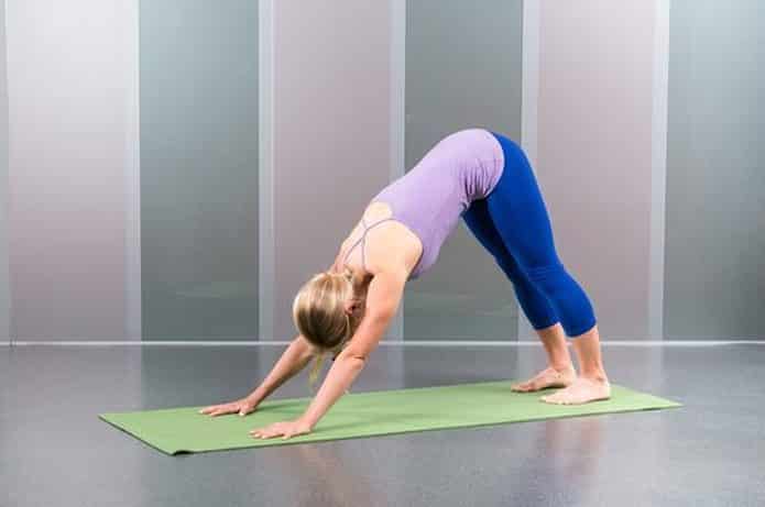 11 temel yoga durusu grafikler 1 1 - Herkesin Pratik Yapması Gereken 11 Temel Yoga Hareketi